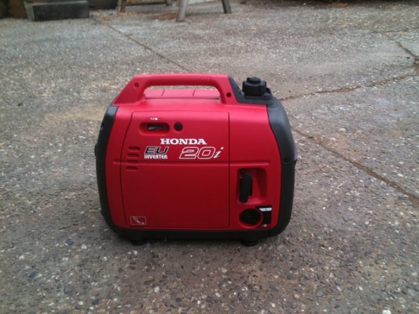 Stroomaggregaat 220V - Afbeelding 2